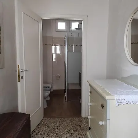 Rosa Apartment